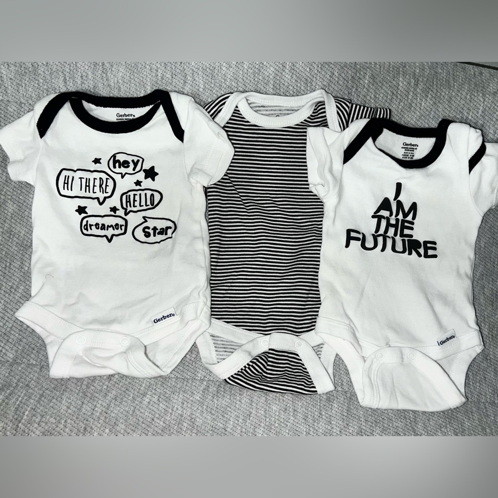 Gerber Black and White Graphic Bodysuit Trio